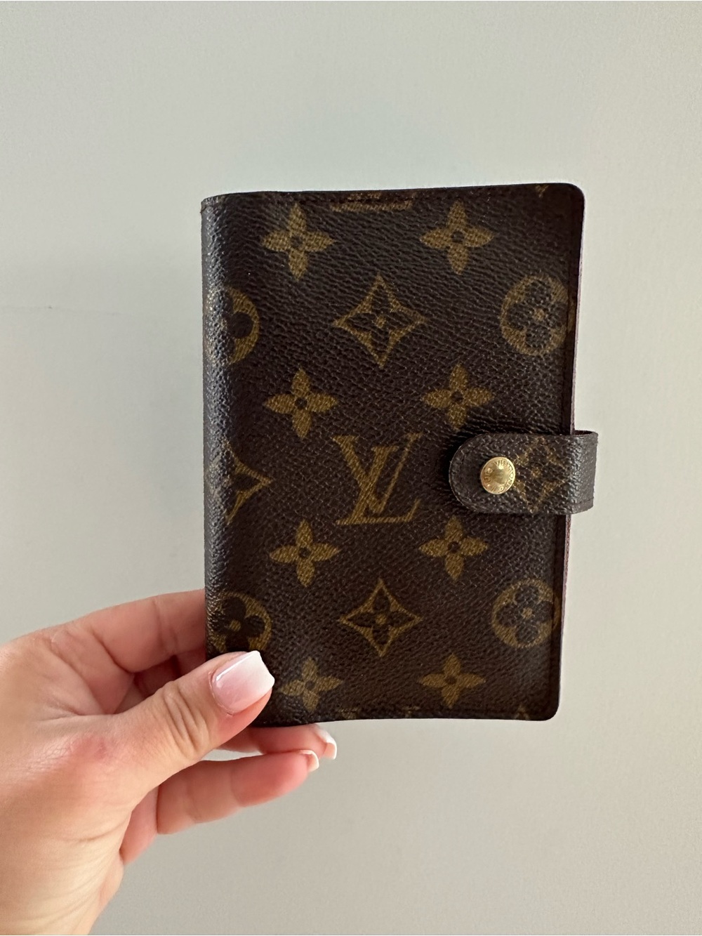 Louis Vuitton Monogram Agenda/Passport Holer